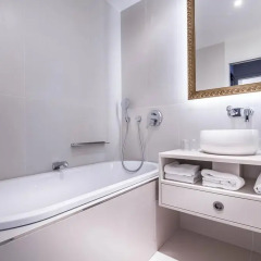 Отель Relais du Silence Hôtel des Tuileries Франция, Париж - отзывы, цены и фото номеров - забронировать отель Relais du Silence Hôtel des Tuileries онлайн ванная фото 2