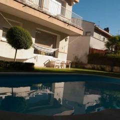 Отель Pension Arkano Etxea бассейн