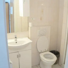 Отель Overseas Guest House Кровать в общем номере с двухъярусной кроватью фото 9