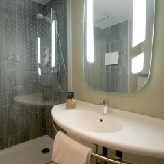 Ibis Milano Centro Hotel 3* Улучшенный номер с различными типами кроватей фото 3