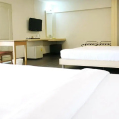 Samran Place Hotel 3* Семейный номер Делюкс с двуспальной кроватью фото 4