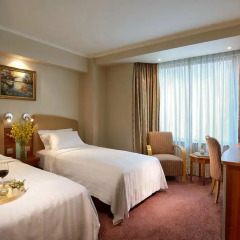 Отель Wharney Guang Dong Hong Kong 4* Улучшенный номер с 2 отдельными кроватями фото 3