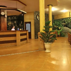 Отель Hon Rom Sunlight Resort интерьер отеля