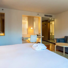 Отель Hilton Helsinki Airport 4* Стандартный номер с различными типами кроватей фото 2