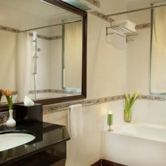 Отель Diamond Westlake Suites 4* Апартаменты с различными типами кроватей фото 3