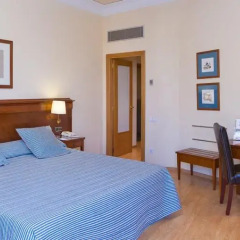Отель Melia Plaza Valencia 4* Улучшенный номер с различными типами кроватей фото 3