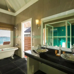 Отель Sun Aqua Vilu Reef 5* Вилла с различными типами кроватей фото 6
