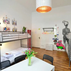 Kiez Hostel Berlin Кровать в общем номере с двухъярусной кроватью фото 16