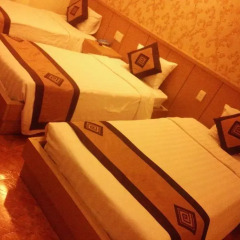 Nam Long Hotel комната для гостей
