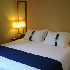 Отель Holiday Inn Milan Linate Airport 4* Стандартный номер фото 5