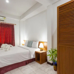Отель Karon Sunshine Guesthouse & Bar 3* Стандартный номер с различными типами кроватей фото 8