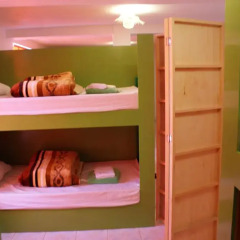Отель Hostal Nova House 5* Кровать в общем номере фото 2