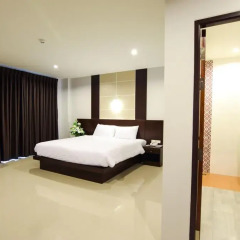 Peak Boutique City Hotel 3* Улучшенный номер с различными типами кроватей фото 2