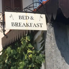 Отель B&B Il Rustico Турате приотельная территория