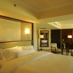 Отель The Westin Resort Guam 4* Улучшенный номер с различными типами кроватей