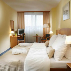 Orea Hotel Pyramida 4* Стандартный номер разные типы кроватей фото 2