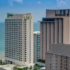 Отель Holiday Inn Pattaya пляж фото 2
