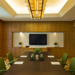 Отель Four Points by Sheraton Sheikh Zayed Road, Dubai