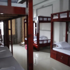 Отель Backpacker Inn Dalat 2* Кровать в общем номере фото 4