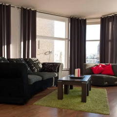 Отель Old City Centre apartments - Damrak building Нидерланды, Амстердам - отзывы, цены и фото номеров - забронировать отель Old City Centre apartments - Damrak building онлайн комната для гостей