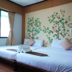 Отель Sweet Home Guesthouse 2* Стандартный семейный номер с различными типами кроватей фото 11