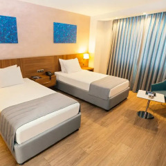 Fesa Business Hotel 4* Стандартный семейный номер с двуспальной кроватью фото 2