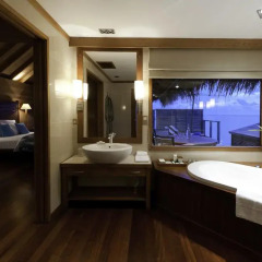 Отель Conrad Maldives Rangali Island 5* Улучшенная вилла с различными типами кроватей фото 4