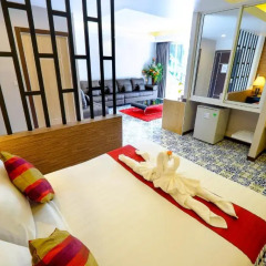 Aranta Airport Hotel 3* Семейный номер Делюкс с двуспальной кроватью