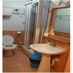 Отель Walter Guest House Кровать в женском общем номере фото 5