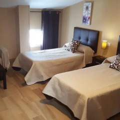 Отель Hostal Málaga Стандартный номер с двуспальной кроватью фото 18