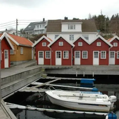 Отель Møvik Holiday Home Кристиансанд приотельная территория фото 2