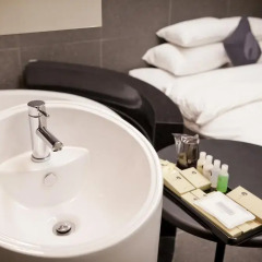 Hotel The Designers Hongdae 3* Люкс с различными типами кроватей фото 5