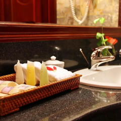 Hotel Saigon Morin 4* Номер Делюкс с различными типами кроватей фото 5