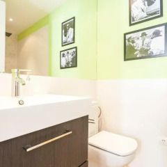 Отель Chic Rentals Ópera - Cuesta de Santo Domingo I ванная