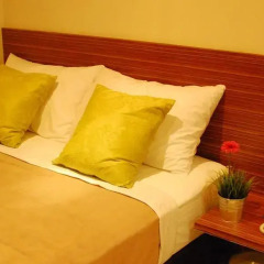 Отель White House Asoke Sukhumvit 18 3* Улучшенный номер