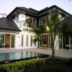 Отель Suriyasom Villa 3* Вилла с различными типами кроватей фото 4