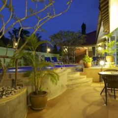 Отель Sunshine Guest House бассейн фото 2