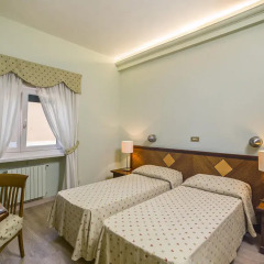 Hotel Cacciani 3* Стандартный номер с двуспальной кроватью