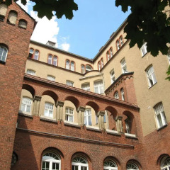 Отель Three Little Pigs Hostel Berlin Германия, Берлин - 3 отзыва об отеле, цены и фото номеров - забронировать отель Three Little Pigs Hostel Berlin онлайн