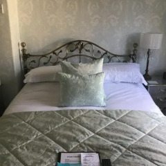 Отель Plas Llwyd Guest House 4* Номер Делюкс с различными типами кроватей фото 5
