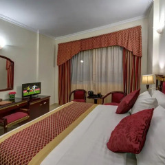 Comfort Inn Hotel 3* Стандартный номер с двуспальной кроватью