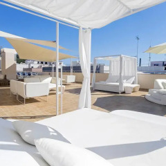 Отель Duquesa Playa пляж