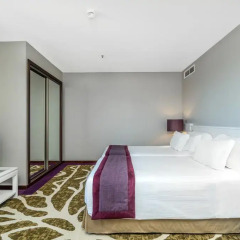 Отель Holiday Inn Porto Gaia 4* Стандартный номер с различными типами кроватей фото 8
