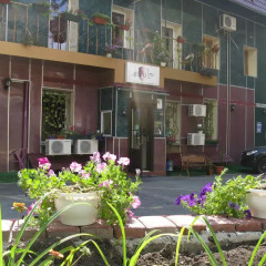 Yellow Unlimited Hotel 4