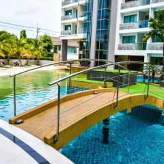 Отель Laguna Beach Resort 1 бассейн