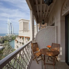 Отель Jumeirah Al Qasr - Madinat Jumeirah 5* Улучшенный номер с различными типами кроватей фото 13
