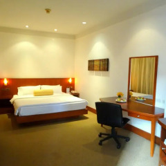 Отель City Lodge Soi 19 комната для гостей фото 5