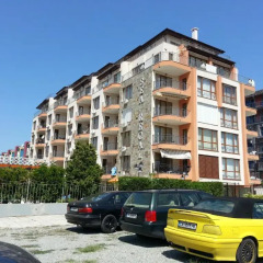 Апартаменты Menada Sea Regal Apartments парковка