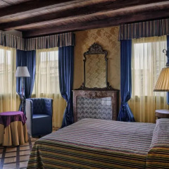 Отель B&B Bloom Settimo Cielo 3* Улучшенный номер с двуспальной кроватью фото 4