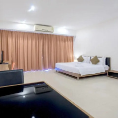 Отель Chic Residences at Karon Beach 2* Студия с различными типами кроватей фото 6